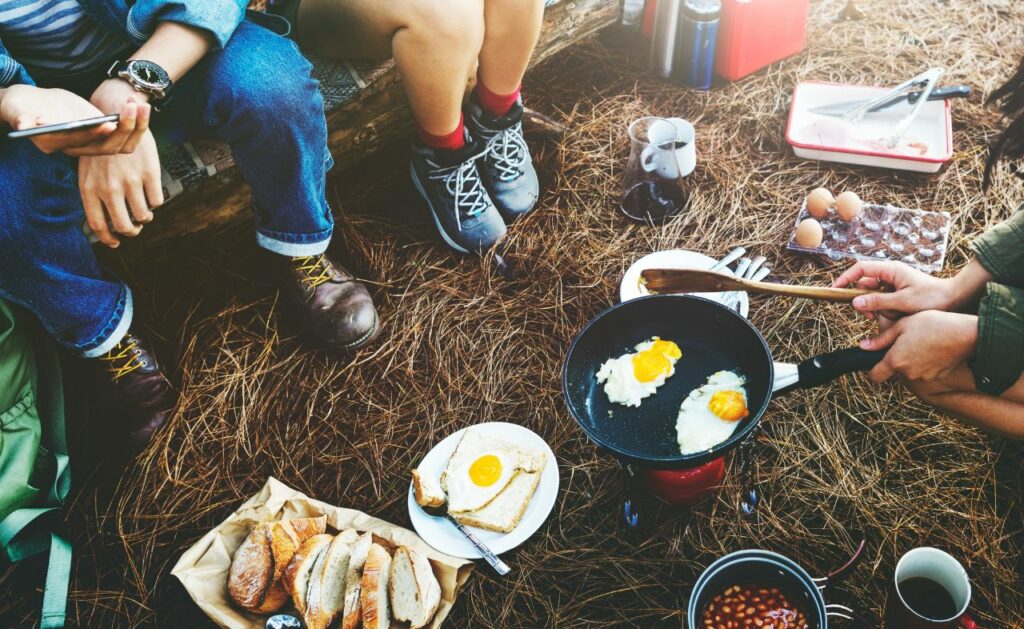 camping breakfast